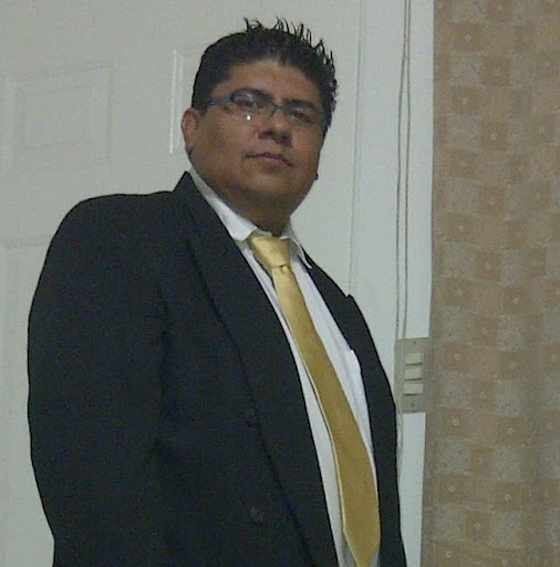 Edwin Salinas Photo 29