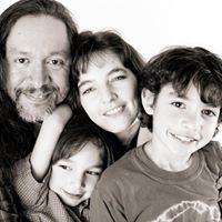 Kelly Hennessy Photo 30