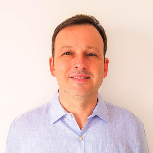 Rodrigo Molina Photo 48