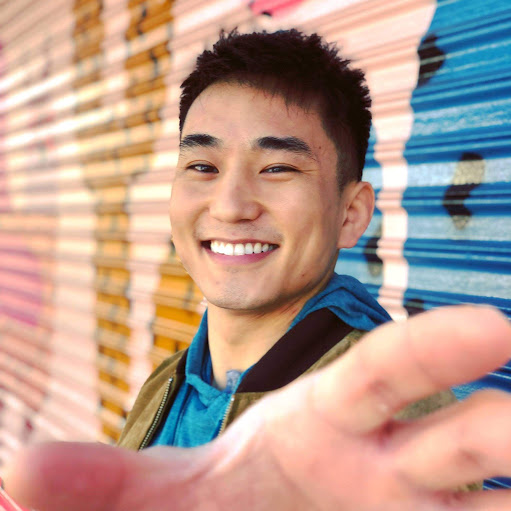 Calvin Liu Photo 12