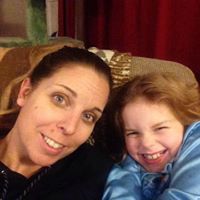 Laura Schultz Photo 46