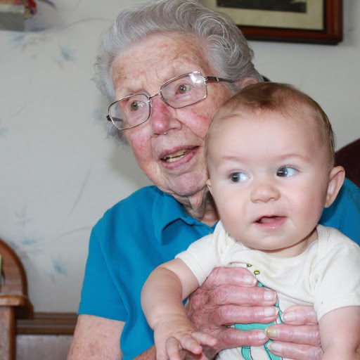 Pauline Young Photo 41