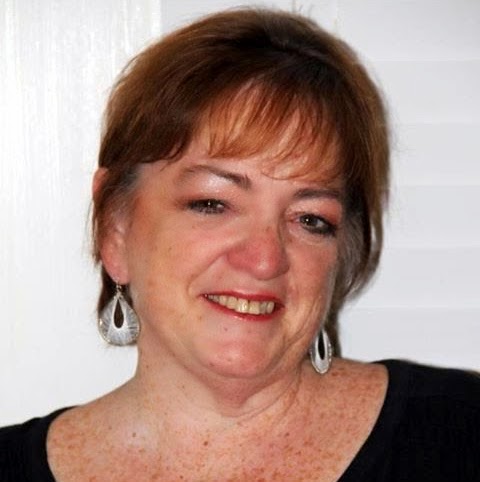 Joanne Harvey Photo 32