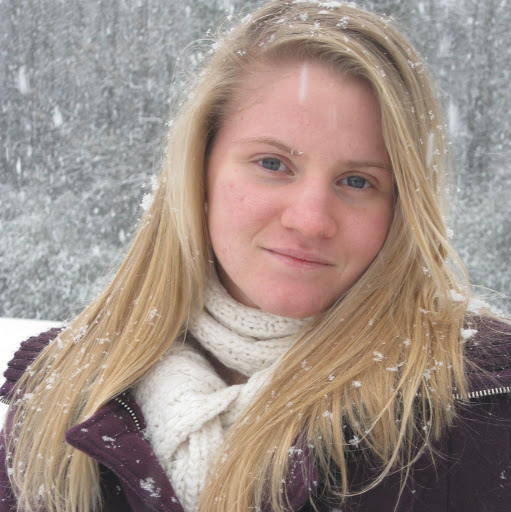 Shannon Simpson Photo 34
