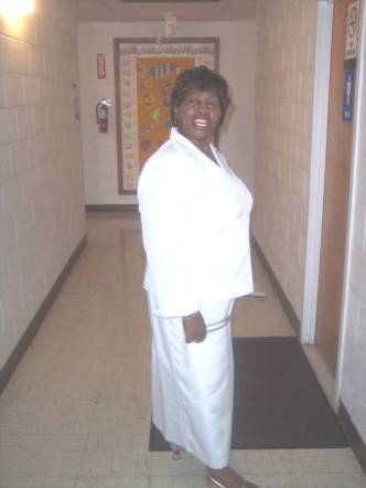 Evelyn Hawkins Photo 4