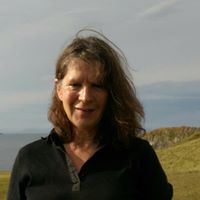 Elizabeth Atkinson Photo 43