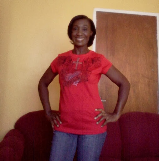 Maxine Graham Photo 23