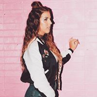 Jillian Jacobs Photo 16