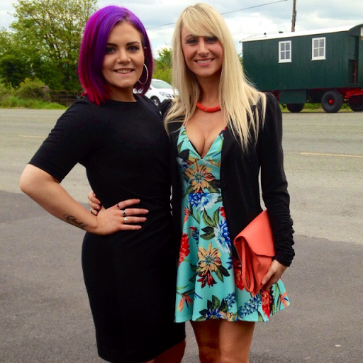 Laura Farrell Photo 30