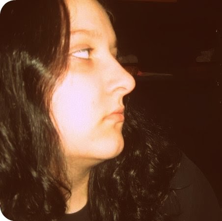Julie Hefner Photo 5