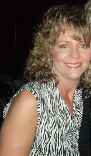 Dana Chandler Photo 37