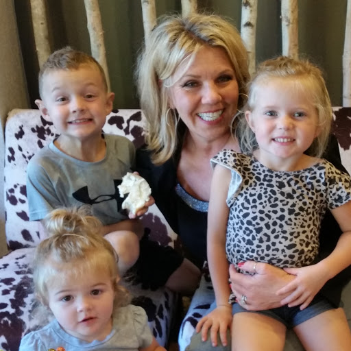 Brenda Perry Photo 20