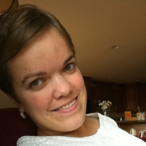 Christina Reynolds Photo 32