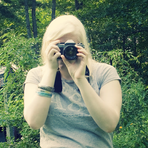 Rebecca Dean Photo 9