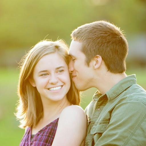 Allison Wood Photo 35