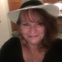 Suzanne Logan Photo 37
