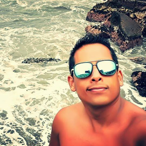 Daniel Valentin Photo 16