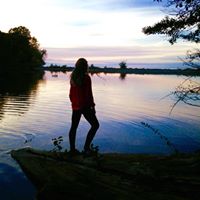 Allison Burton Photo 16