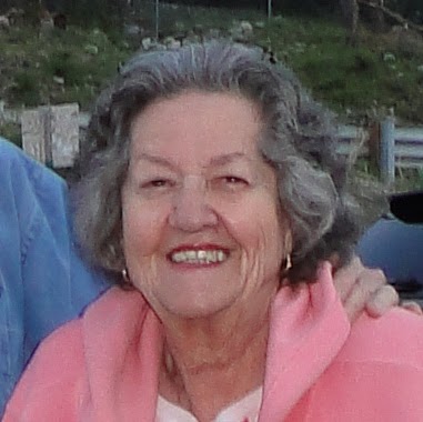 Marietta Davis Photo 10