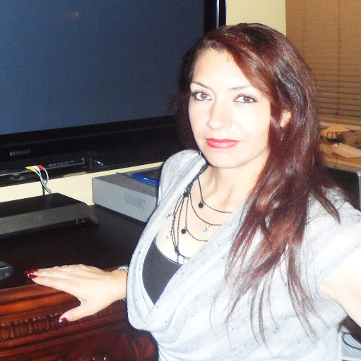 Brenda Martinez Photo 38