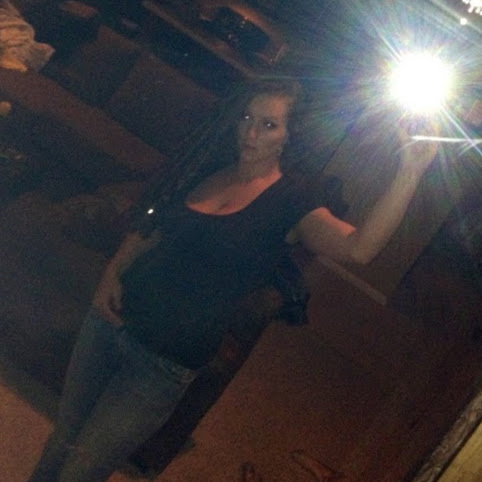 Amber Calhoun Photo 16