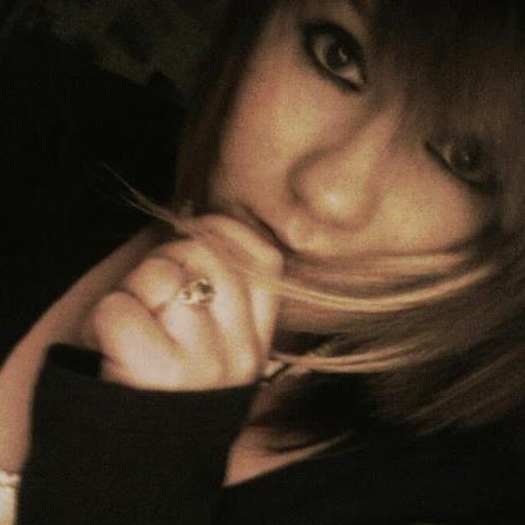 Emily Lester Photo 29