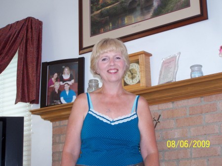 Carol Schneider Photo 31