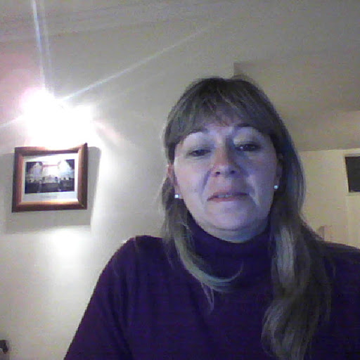 Elizabeth Ingram Photo 37