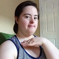 April Duvall Photo 5