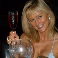 Carole Gee Photo 7