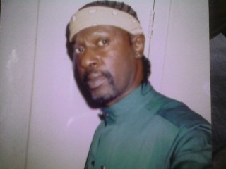 Ernest Jones Photo 32