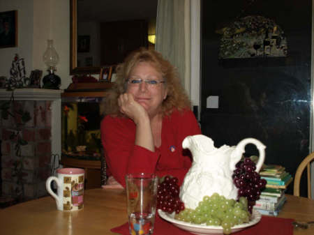 Gloria Thompson Photo 31