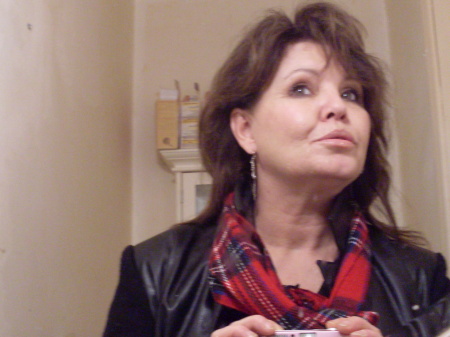 Laura Cowan Photo 29