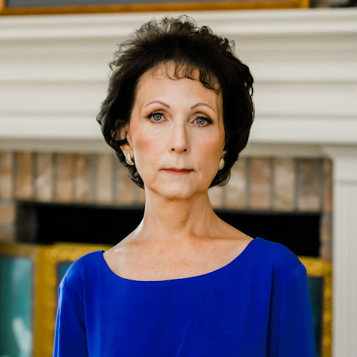 Delores Crum Photo 11