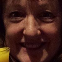 Julie Mcnamara Photo 19