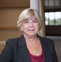 Karen Conti Photo 19