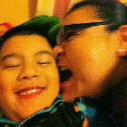 Vicky Velasquez Photo 17