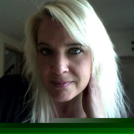 Terri Holtz Photo 15