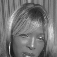 April Carrington Photo 26