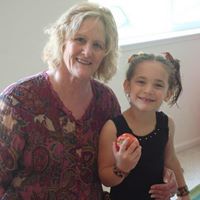 Louise Elliott Photo 41