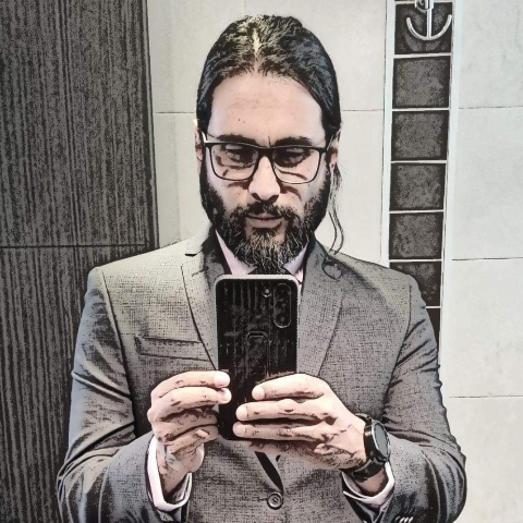 Alexander Lopez Photo 38