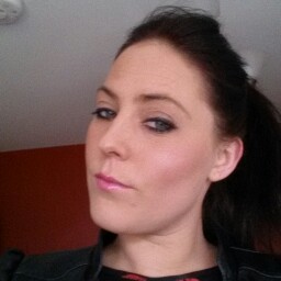 Joanne Webster Photo 34