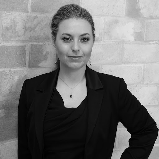 Claudia Williamson Photo 30