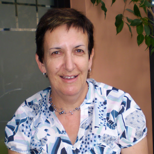 Susan Larkin Photo 37