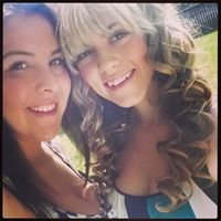 Rhianna Allen Photo 7