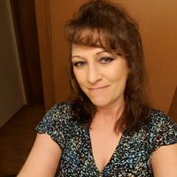 Deanna Riddle Photo 22