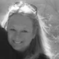 Debbie Hefner Photo 3