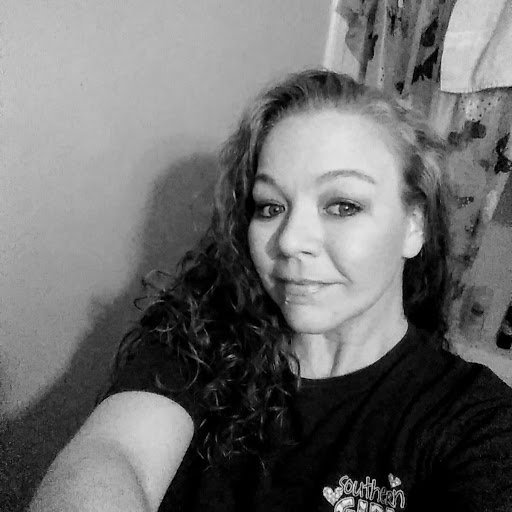 Kimberly Dickey Photo 20