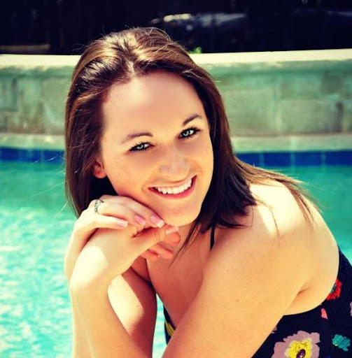 Kathryn White Photo 14