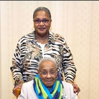 Gloria Robinson Photo 22